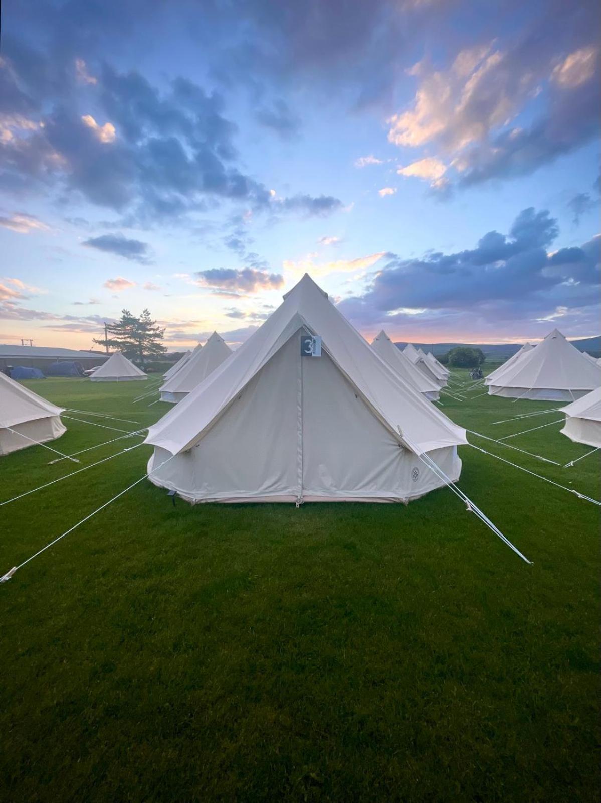 Nine Yards Bell Tents Castletown Exterior foto